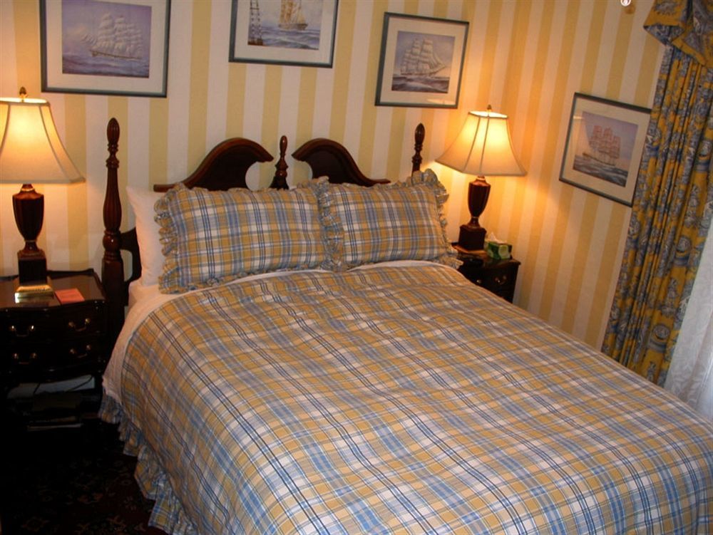 Calgary Westways Guest House Экстерьер фото