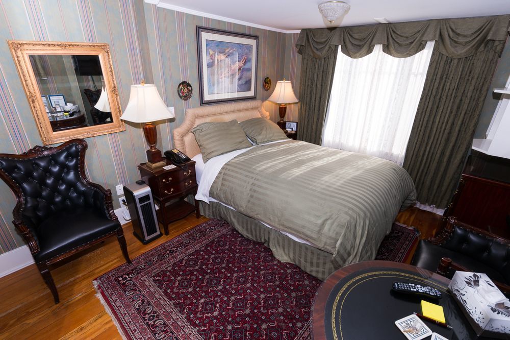 Calgary Westways Guest House Экстерьер фото